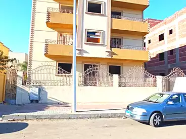 Villas For sale in Neighborhood 1st, West Somid, 260 sqm