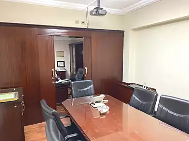 Corporate Branch For sale in Khaled Ibn El Walid St., Sheraton, 200 sqm
