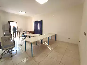 Administrative For rent in Omar Ibn Abd El-Aziz St., First Neighborhood, 180 sqm