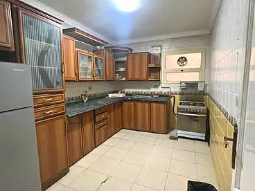 شقق للبيع في طريق الجيش، المندرة، 225 متر