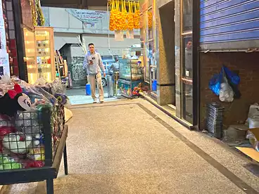 محلات للإيجار في ميدان الساعة، السيوف، 30 متر
