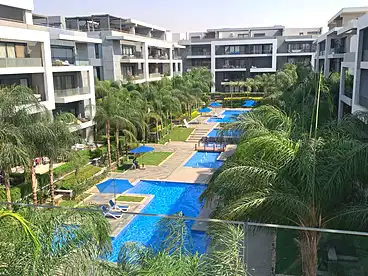 بنتهاوس للإيجار في كمبوند الباتيو 7 - لافيستا، كمبوند بالتجمع الخامس، 260 متر