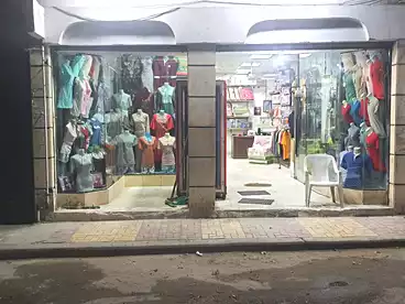 Shops For sale in El Fanan Mohamed Othman St., El Seyouf, 60 sqm