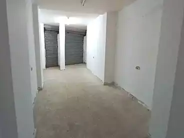 Shops For sale in Winget, Other Neighborhoods In Alexandria, 80 sqm