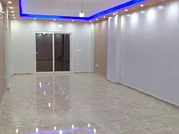 شقق للإيجار في شارع المجزر الالي، اللبيني، 200 متر