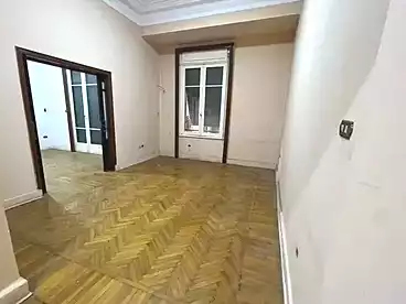 Building For sale in El Abbasiya, Greater Cairo, 290 sqm