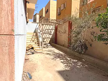 شقة بحديقة للبيع في 15 مايو، القاهرة الكبرى، 105 متر