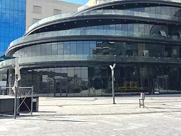 إداري للإيجار في شارع التسعين الجنوبي، شارع التسعين، 5000 متر