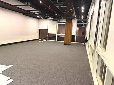 Administrative For sale in Southern 90th St., 90th Street, 92 sqm