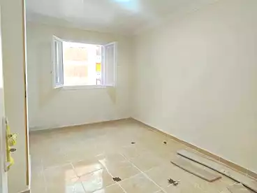 شقق للبيع في شارع خليل حماده، سيدي بشر بحري، 125 متر