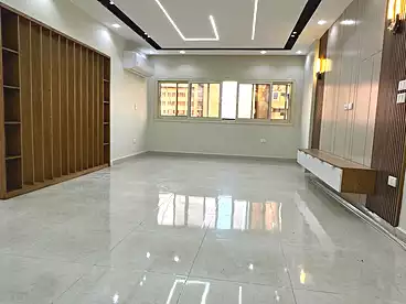 شقق للبيع في شارع التحرير، الدقي، 330 متر