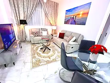 عقارات للإيجار في شارع خالد بن الوليد، ميامي، 175 متر