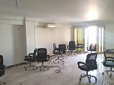مكاتب للإيجار في شارع الملتقى العربي، شيراتون، 300 متر