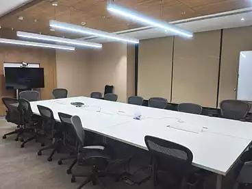 Full Floor Administrative For rent in Southern 90th St., 90th Street, 1100 sqm
