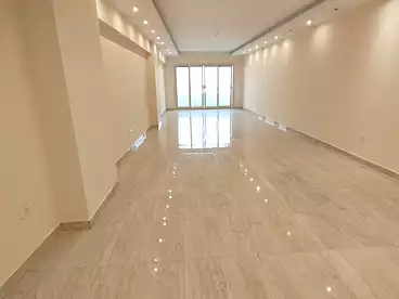 للإيجار في دائري المعادي، المعادي، 240 متر