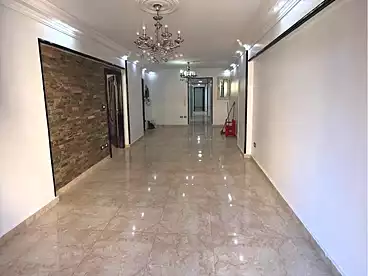 Apartments For sale in Gamal Abdel Nasser St., El Mandara, 165 sqm