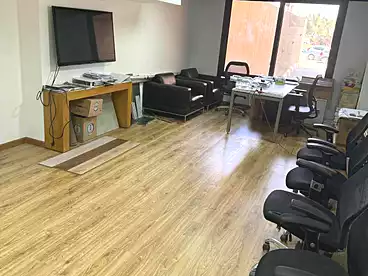 Properties For rent in Southern 90th St., 90th Street, 200 sqm