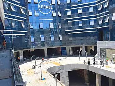 Shops For rent in Northern 90th St., 90th Street, 63 sqm
