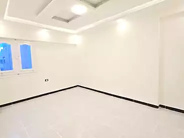 Roof For sale in Shatee El Nakheel, Al Agamy, 220 sqm