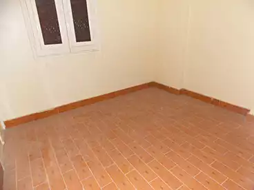 في شرق مسجد الفتح، مدينة اسيوط، 70 متر