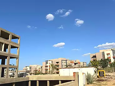 عيادات للبيع في الحي السابع عشر، الشيخ زايد، 82 متر