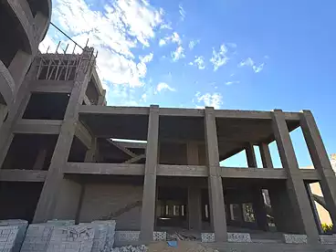 عيادات للبيع في الحي السابع عشر، الشيخ زايد، 129 متر