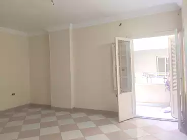 Residential For rent in Saqr Koraysh St., Sheraton, 120 sqm