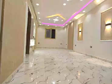 شقق للبيع في شارع كورنيش النيل، حدائق حلوان، 165 متر
