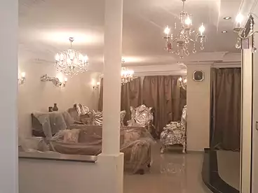 شقق للبيع في شارع أحمد الزمر، المنطقة التاسعة، 240 متر
