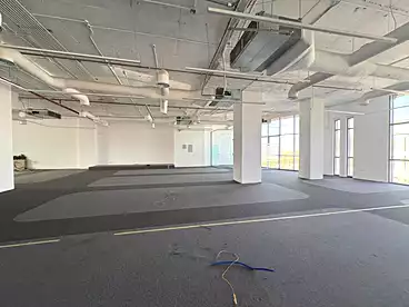 Offices For rent in Southern 90th St., 90th Street, 325 sqm
