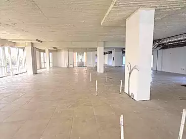 Corporate Branch For rent in Southern 90th St., 90th Street, 520 sqm