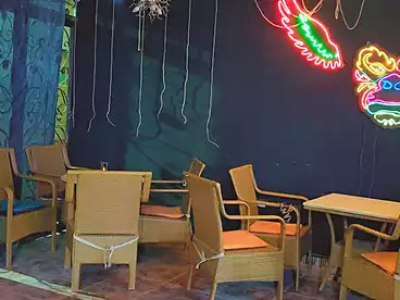 Shops For sale in Ain Shams St., Helmeyat El Zaytoun, 130 sqm