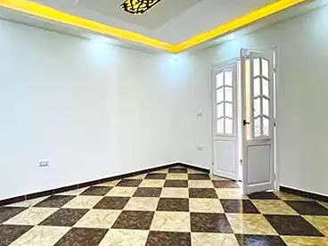 شقق للبيع في الكيلو 21، العجمي، 100 متر