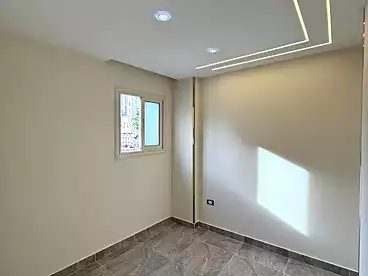 شقق للبيع في شارع خليل حماده، سيدي بشر بحري، 100 متر