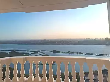 شقق للبيع في شارع كورنيش النيل، حدائق حلوان، 230 متر