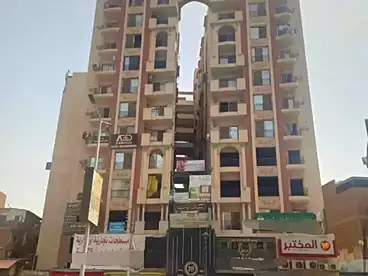 مكاتب للبيع في شارع الجلاء، فيكتوريا، 80 متر