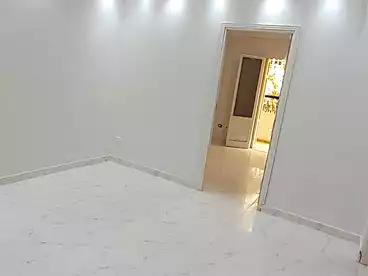 Administrative For rent in Abd El Rahman Pasha St., Helwan El Sharkeya, 85 sqm