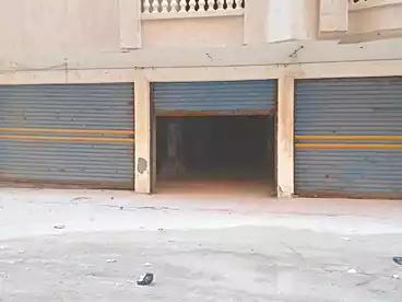 محلات للبيع في بيانكي، البيطاش، 250 متر