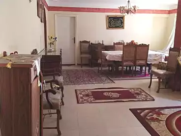 Apartments For sale in Gamal Abdel Nasser St., El Mandara, 140 sqm