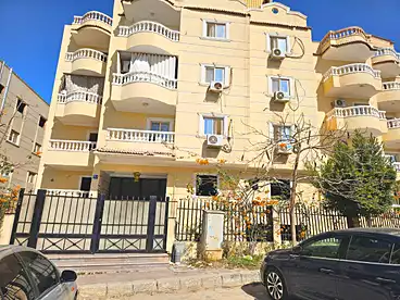 Apartments For sale in Sixteenth Neighborhood, El Sheikh Zayed, 195 sqm