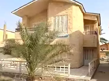 فيلا منفصلة للبيع في المساعيد، العريش، 220 متر