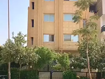 Building For sale in Hay El Andalous, Ganob El Ahyaa, 850 sqm