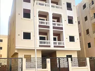 Apartment with Garden For sale in El Andalus Buildings, El Andalus 2, 160 sqm