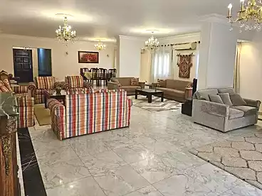 Properties For rent in Street 9, Al Hadaba Al Olya, 260 sqm