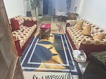 شقق مفروشة للبيع في شارع الاربعين، بيانكي، 100 متر