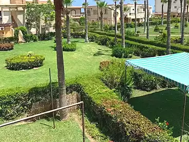 Chalets For sale in Kornesh El-Maamoura St, Al Mamourah Al Shateea, 80 sqm