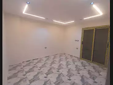 شقق للبيع في شارع عين شمس، البيطاش، 100 متر
