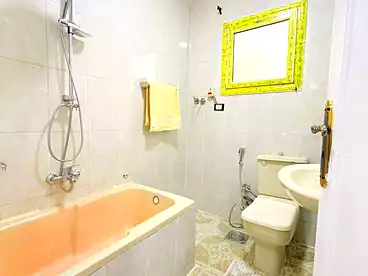 شقق مفروشة للبيع في شاطئ النخيل - ٦ اكتوبر، العجمي، 100 متر