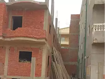 عقارات للبيع في المجاورة 81، الحي اليوناني، 300 متر