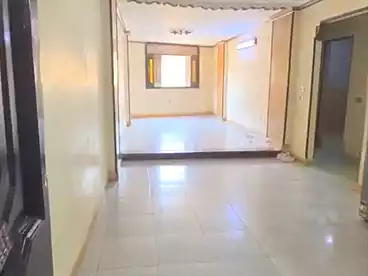 شقق للبيع في شارع الزهراء، عين شمس الشرقية، 100 متر